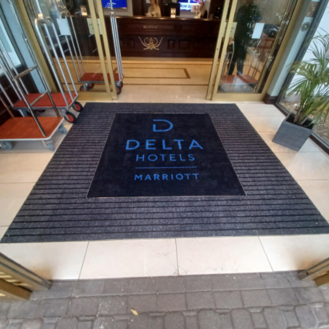 Forma HD Logo Mat - auximage1