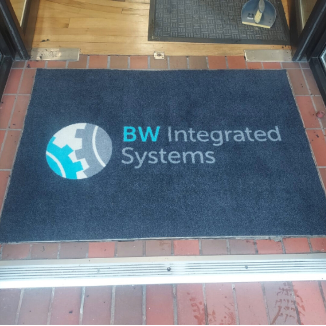 Fitted Image and Logo Mat - auximage3