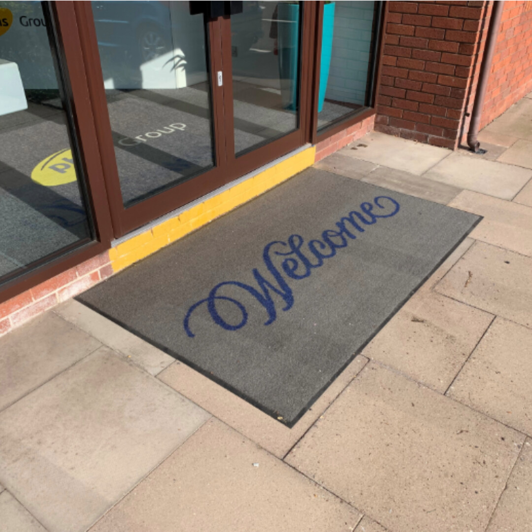 Outdoor Premium Logo Mat - auximage2